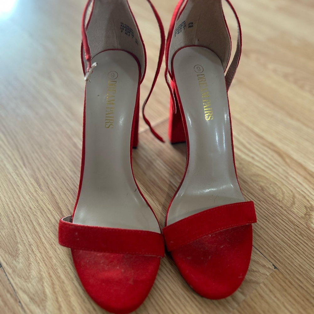 Dream Pairs Vibrant Red Heels